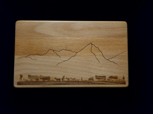 Schneidebrett klein &quot;Giswilerstock&quot; Buche